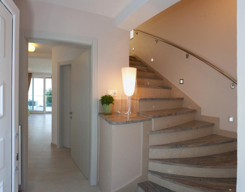 Apartments Villa Anamaria Trogir Exterior photo