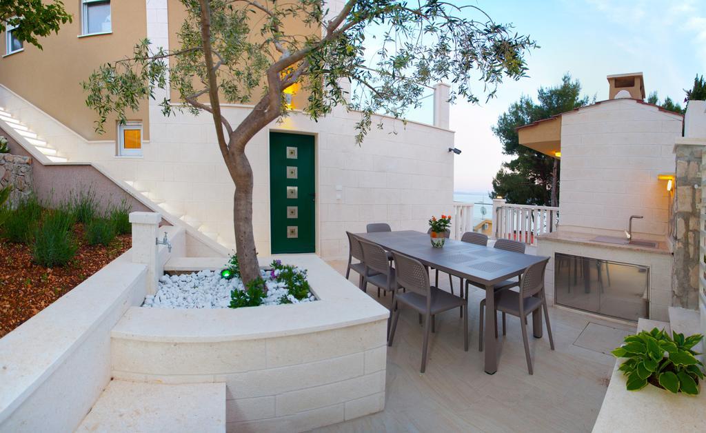 Apartments Villa Anamaria Trogir Exterior photo