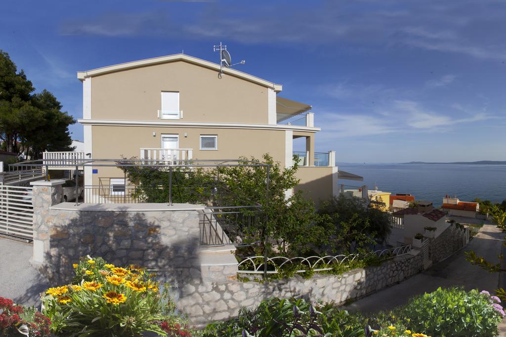 Apartments Villa Anamaria Trogir Exterior photo